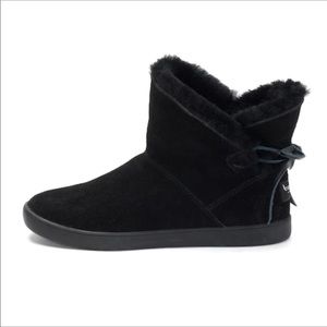 Koolaburra UGG boots NWOT size 10 black suede